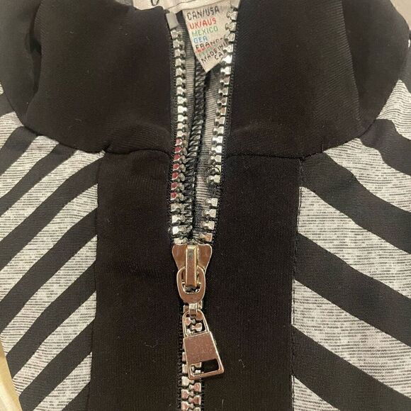 Joseph Ribkoff Long Sleeve Zip Up Shirt Abstract Size 2 Stretch Top Blouse - Picture 8 of 8